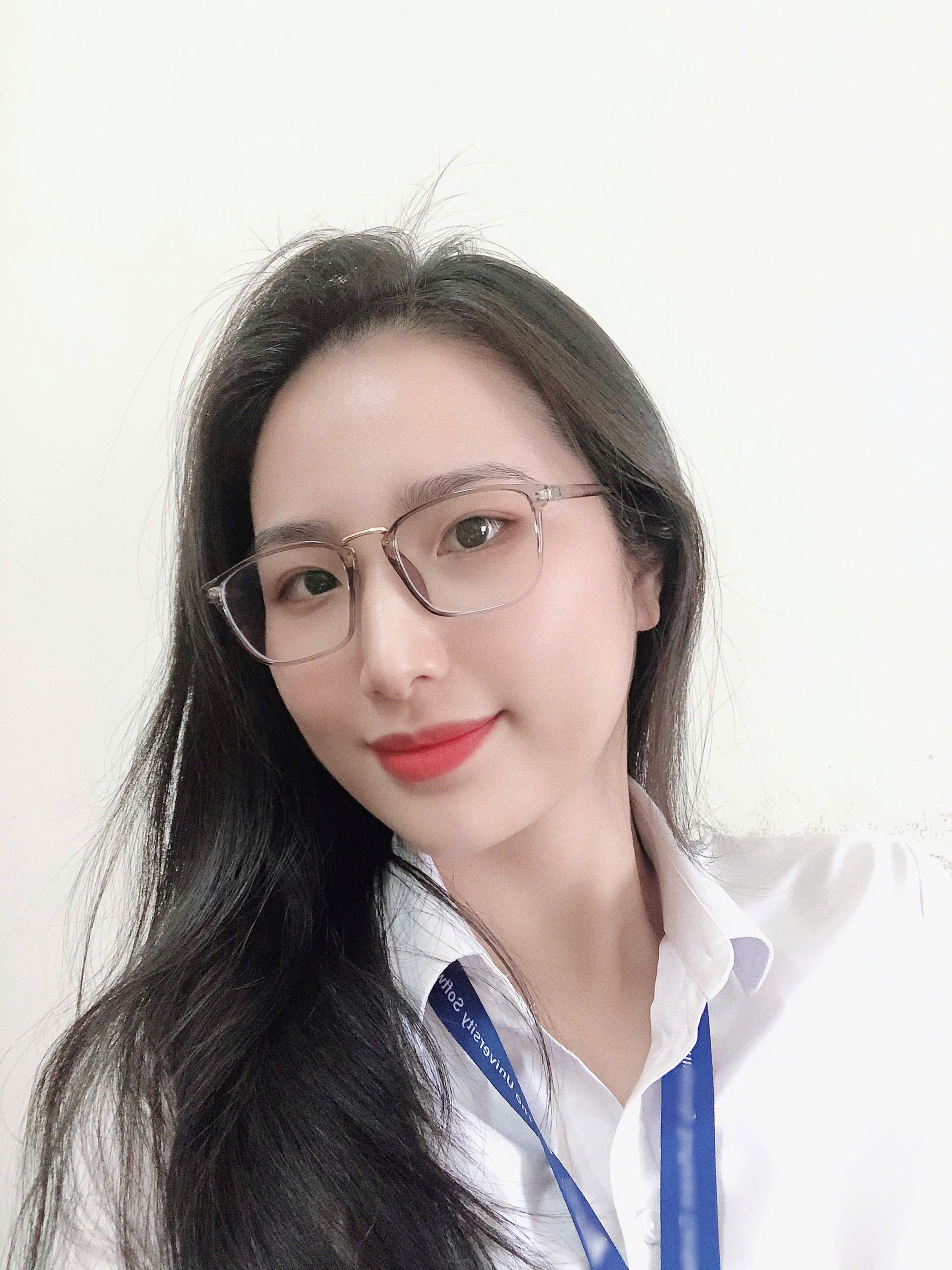 Ms. Nguyễn Thị Trúc Linh